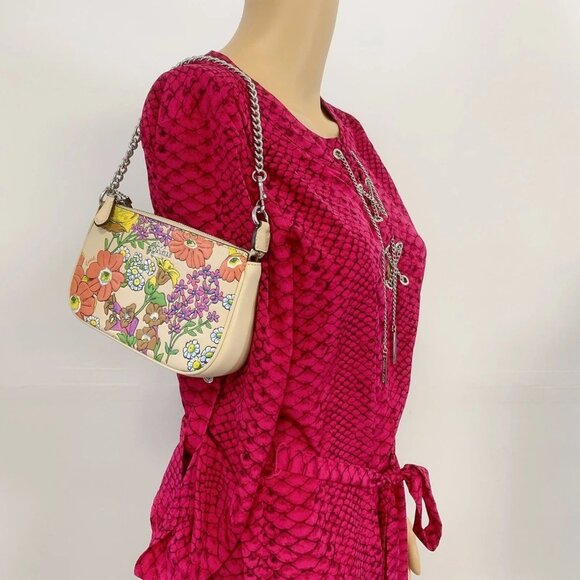 COACH CR365 NOLITA 19 WITH FLORAL PRINT IN IVORY MULTI - Picture 2 of 9